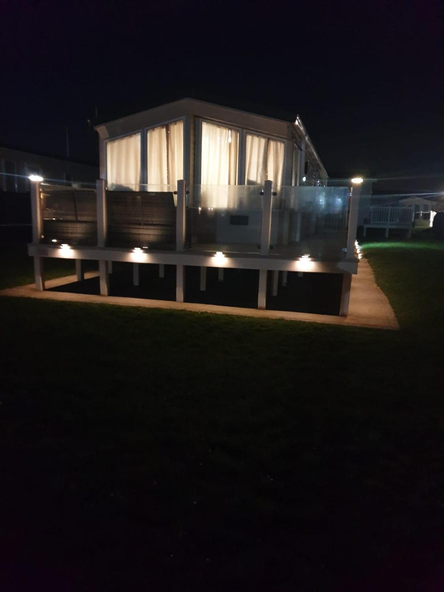 Seaside Caravan Hoburne Naish Holiday Park Naish Common 83 Нью Милтон Экстерьер фото